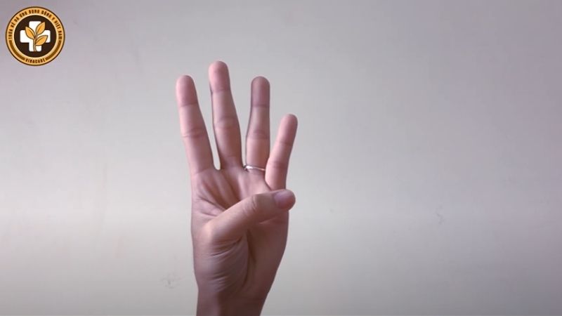 Bài tập tay phòng bệnh xương khớp cho ngón tay cái