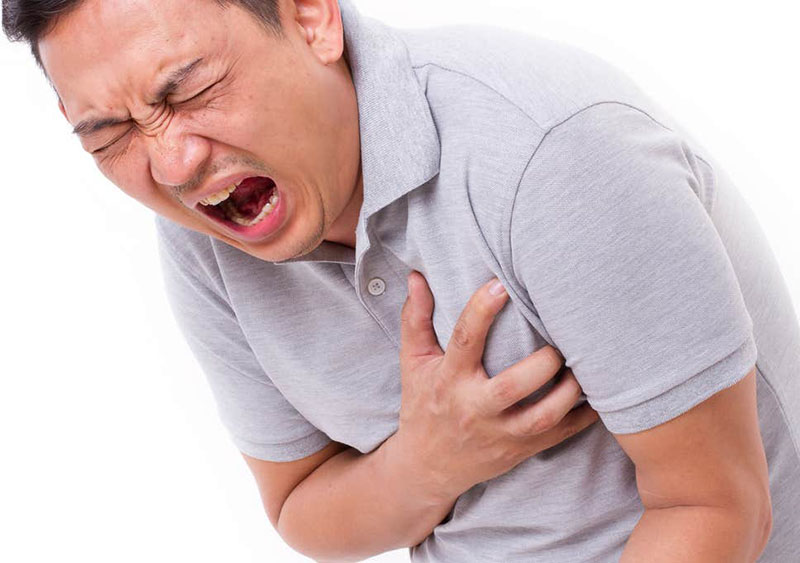 Người bệnh hen phế quản bội nhiễm dễ gặp các biến chứng tim mạch