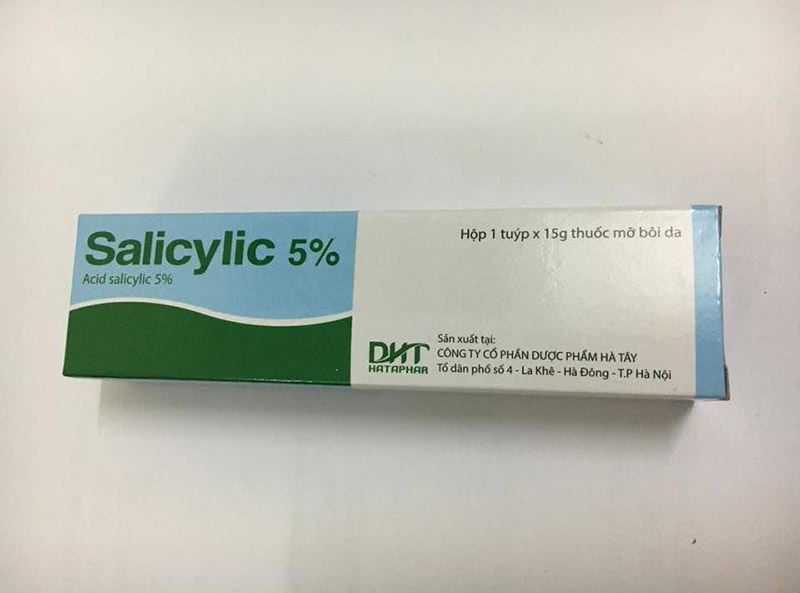 Acid salicylic có tác dụng bong vảy, bạt sừng, thích hợp để điều trị viêm da tiết bã nhờn
