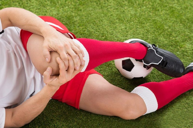 Cách chữa đau khớp gối khi chơi thể thao