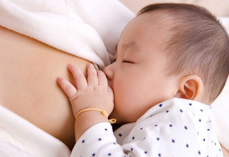 Chất lượng sữa mẹ ảnh hưởng trực tiếp đến sức khỏe của trẻ 