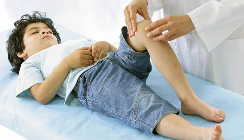 Viêm khớp ở trẻ em - bệnh lý xương khớp cần cảnh giác