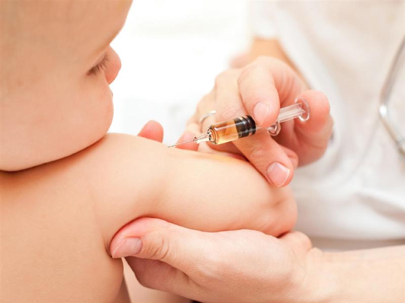 Tiêm vắc xin là cách phòng tránh bệnh ho gà tốt nhất ở trẻ nhỏ