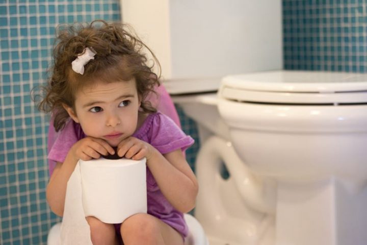 Tiểu rắt ở trẻ em là hiện tượng thường gặp ở trẻ độ tuổi từ 5-9