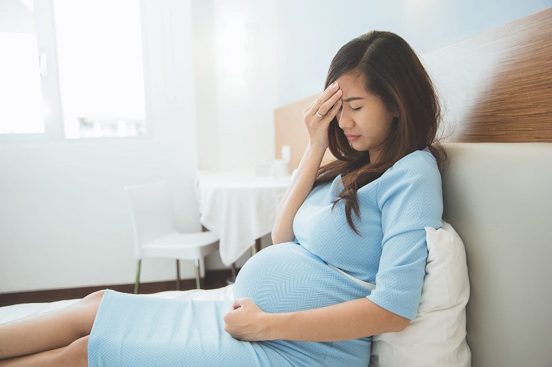 Bệnh trĩ sau sinh xảy ra do trong suốt thời gian mang thai thường phải ngồi nhiều