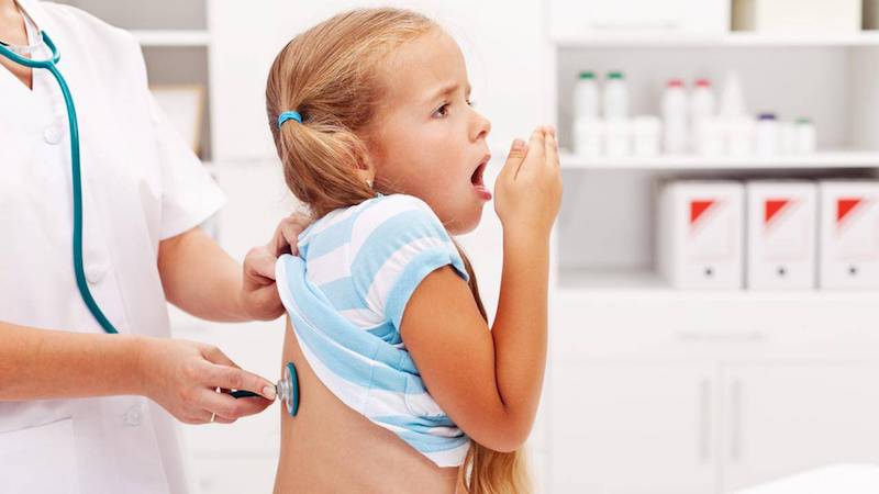 Khi trẻ bị ho kéo dài có thể trẻ đã mắc phải một số bệnh lý đường hô hấp.