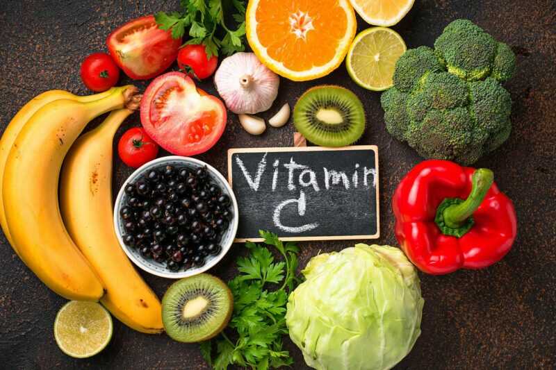 Vitamin C trong rau, củ quả giúp tăng cường sức đề kháng, giảm ho ở mẹ bầu