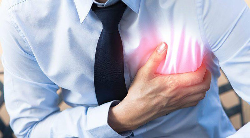 Tình trạng đau ngực trái có thể liên quan tới tim