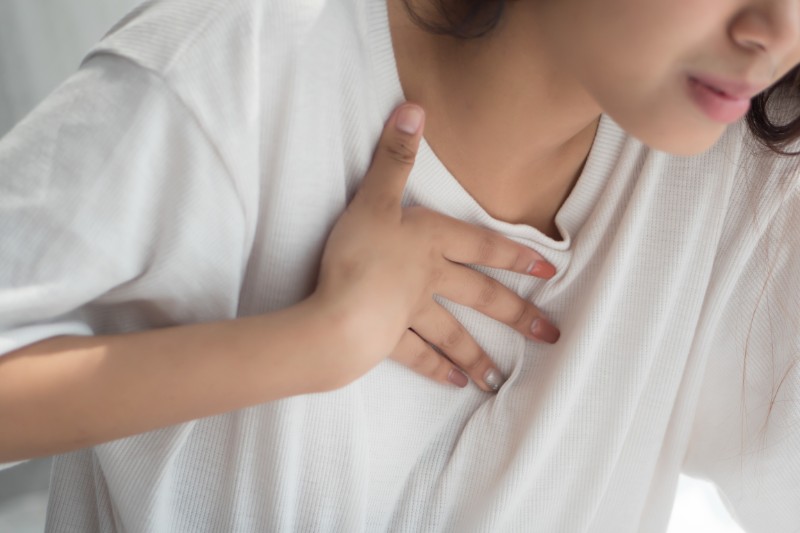 Thường xuyên cảm thấy đau ngực phải rất có khả năng mắc bệnh trào ngược dạ dày