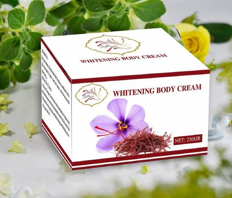 Saffron Nano Whitening Body Cream là loại kem nhụy hoa nghệ tây dưỡng thể được nhiều người ưa chuộng