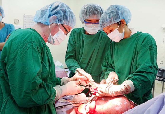 Phẫu thuật u xơ tử cung: Chi tiết quy trình và bảng giá mới nhất